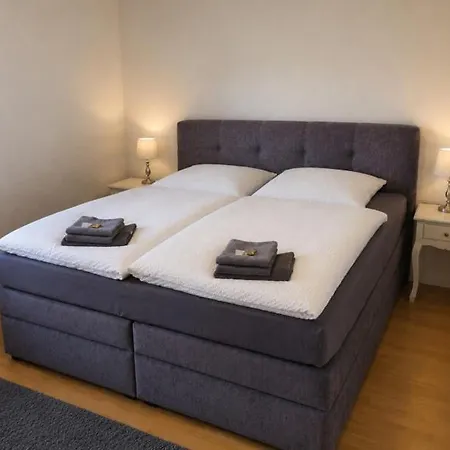 Ulla Am Eifelsteig - Krimistadt Semesterbostad Hillesheim (Vulkaneifel)