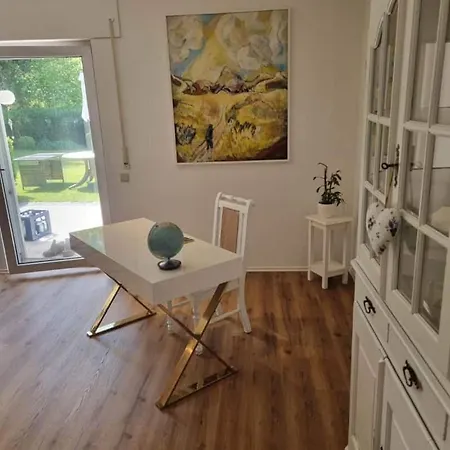 Ulla Am Eifelsteig - Krimistadt *